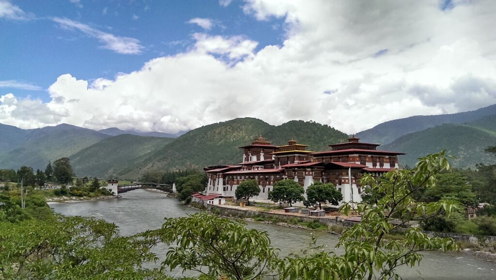 bhutan, punakha dzong, asia-2825919.jpg